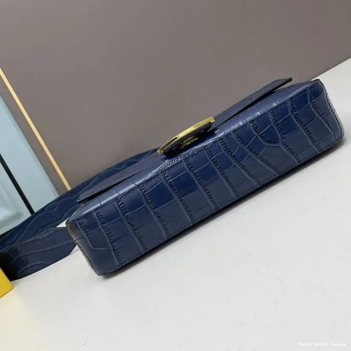 Affordable Fendi In Baguette Leather Crocodile Medium Blue Bag 0618